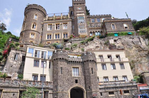 Studio Apartment In Neapolitan Castle Int 28 المظهر الخارجي الصورة